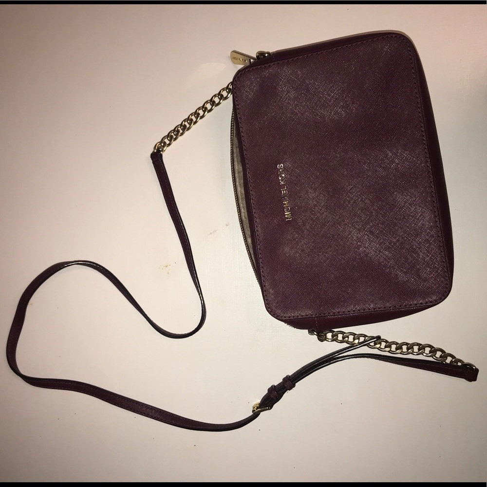 Michael Kors Crossbody WITH matching wallet